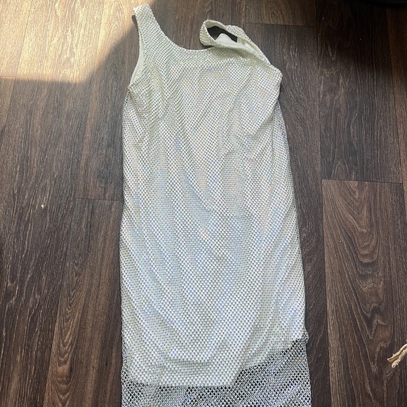 Iorane Off Screen Dress - Picture 6 of 8